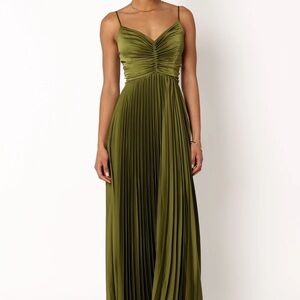 Elegant Olive Green Maxi Dress